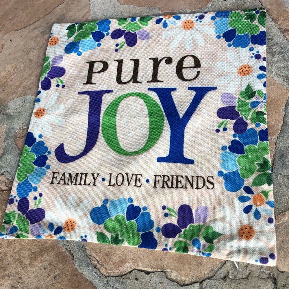 NWOT Pillow Cover 18x18”